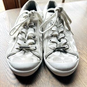 Coach Signature White Tennis Shoe | Size 8B